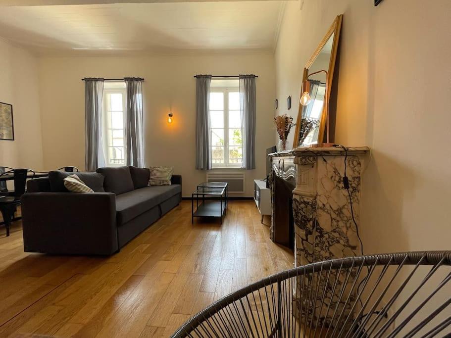 L'Appartement Tomey Avec Parking Каркасон Екстериор снимка