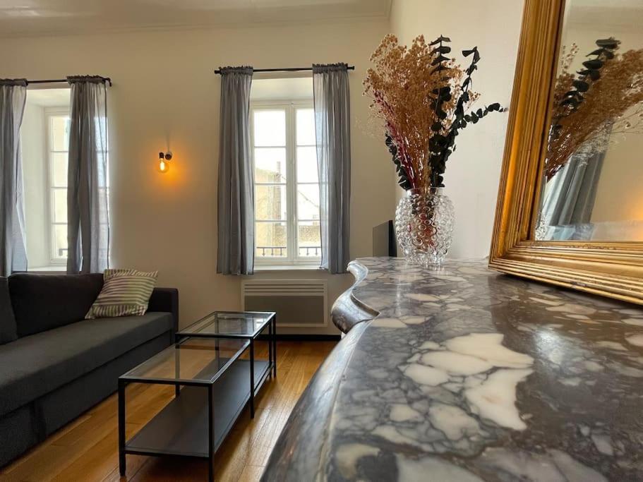 L'Appartement Tomey Avec Parking Каркасон Екстериор снимка