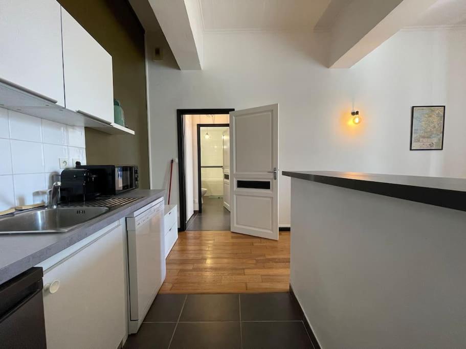 L'Appartement Tomey Avec Parking Каркасон Екстериор снимка