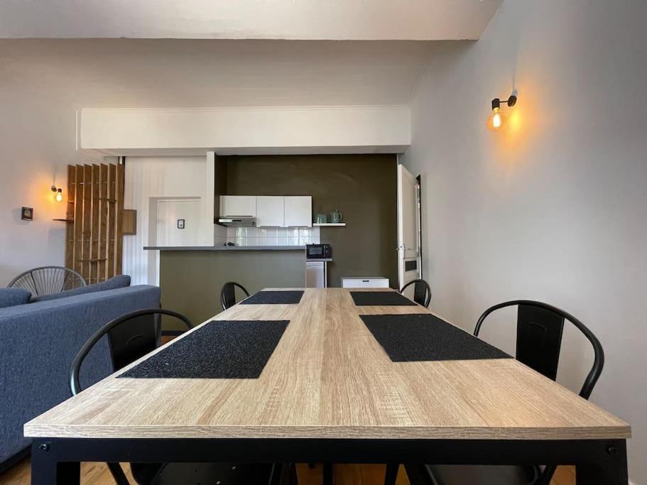 L'Appartement Tomey Avec Parking Каркасон Екстериор снимка