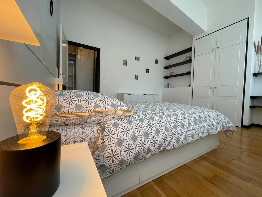 L'Appartement Tomey Avec Parking Каркасон Екстериор снимка